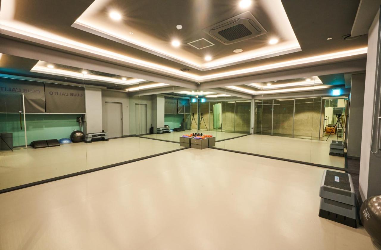 Camphortree Hotel And Resort Jeju Exterior photo